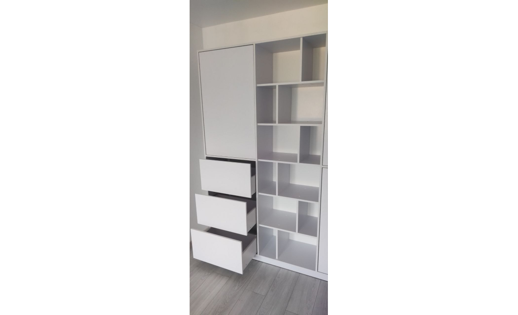 Skříň na oblečení Doros Morgan Bílý dveře DTD 180×40×210 (42001246)