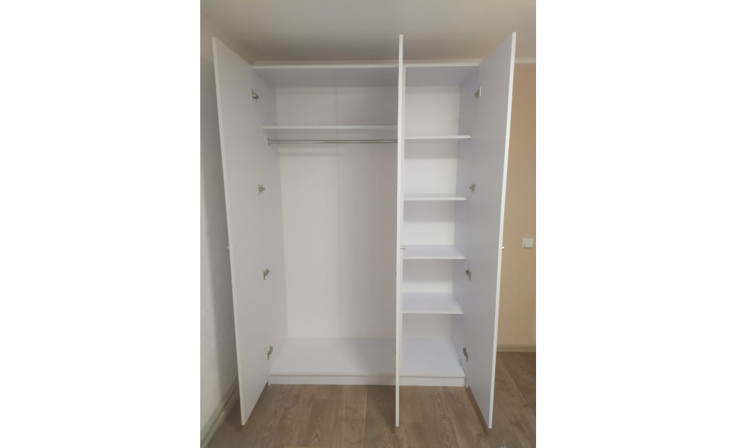Skříň na oblečení Doros Promo Bílá 3 dveře 135×48×204 (80737071)