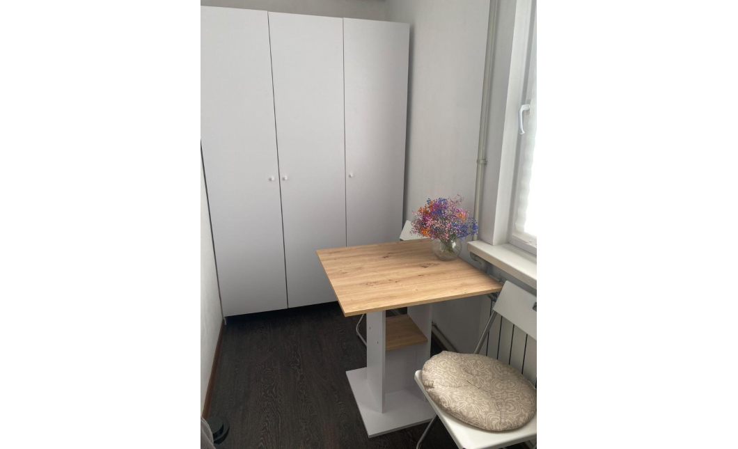 Skříň na oblečení Doros Promo Bílá 3 dveře 135×48×204 (80737071)
