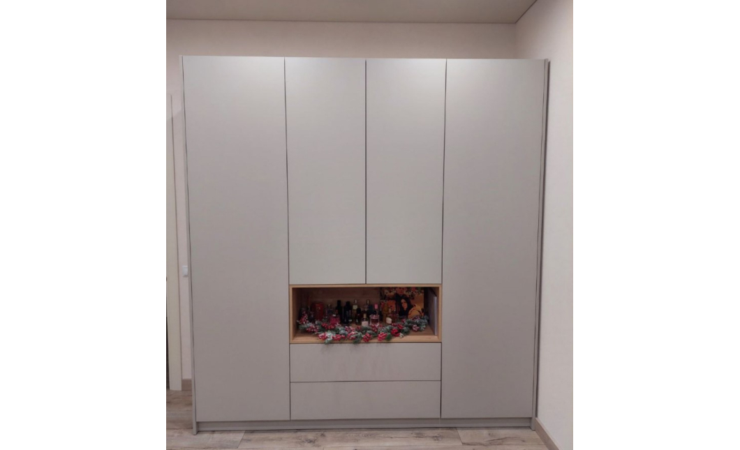 Skříň na oblečení s nikou Doros Dale Kašmír/Dub Artisan 4 dveře 206 × 52 × 220 (80737727)